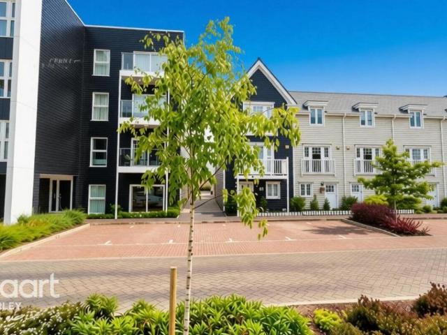 Sunapee Road, READING 5 bed townhouse to rent £2,700 pcm £623 pw