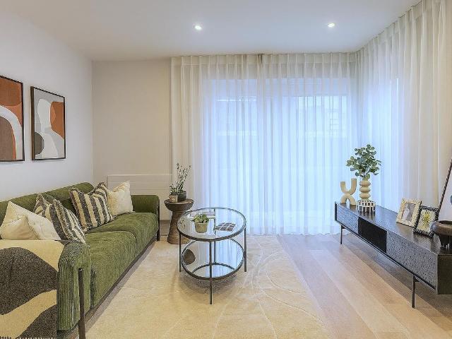Sunapee Road, Reading RG2, 1 bed flat to rent, £1,400 pcm | PrimeLocation