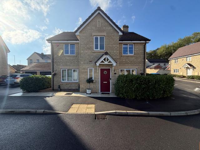 Sunbeam Drive, Chippenham SN15, 4 bed property to rent, £2,200 pcm | PrimeLocation