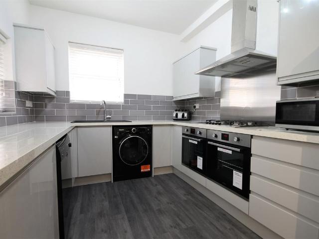 Sunbury Avenue, Jesmond NE2, 8 bed terraced house to rent, £6,084 pcm | PrimeLocation