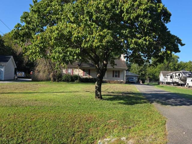 Suncrest Dr