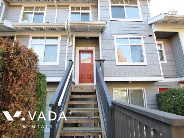 Sundance in South Surrey 3 Bedroom Townhouse For Rent in Surrey