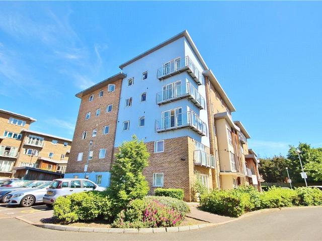 Sundeala Close, Sunbury On Thames, Surrey TW16, 2 bed flat to rent, £1,700 pcm | PrimeLocation