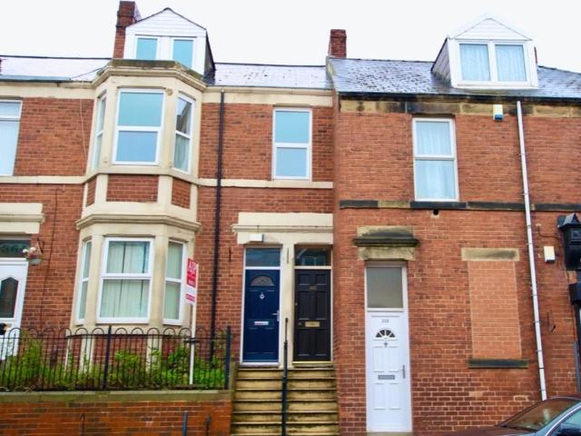 Sunderland Road, Gateshead NE8, 4 bed maisonette to rent, £850 pcm | PrimeLocation