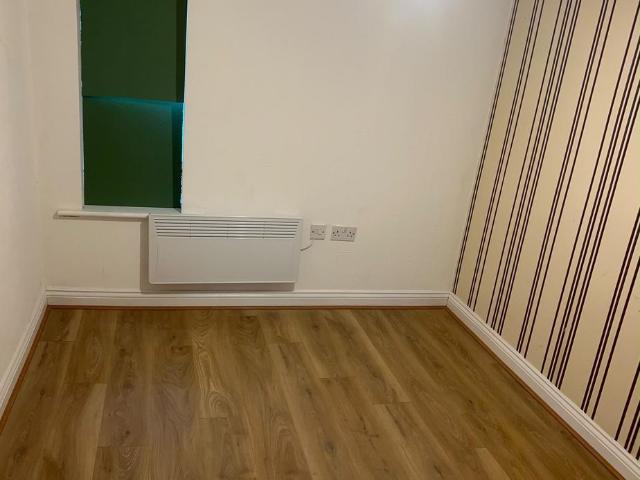 Sunderland Street, Halifax, HX1 1 bed apartment to rent £650 pcm £150 pw