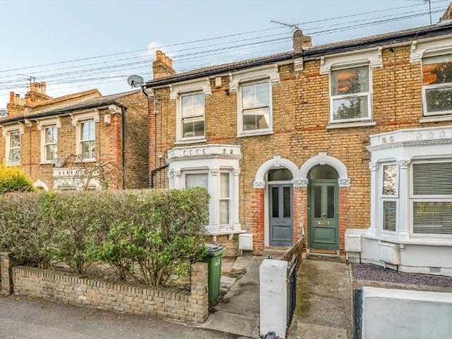 Sundorne Road, Charlton SE7, 2 bed flat to rent, £1,800 pcm | PrimeLocation