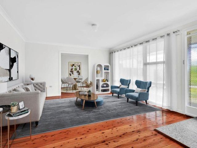 SUNDRENCHED 4 BEDROOM FAMILY HOME