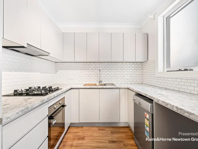 Sundrenched two bedroom terrace + study