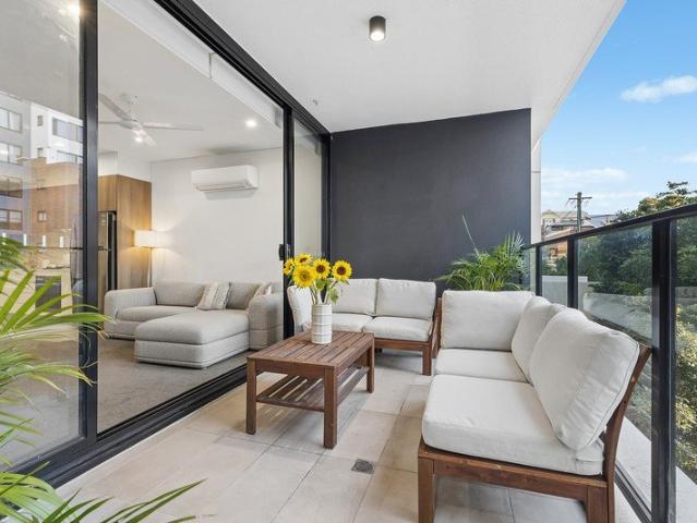Sundrenched North Facing One Bedroom Apartment