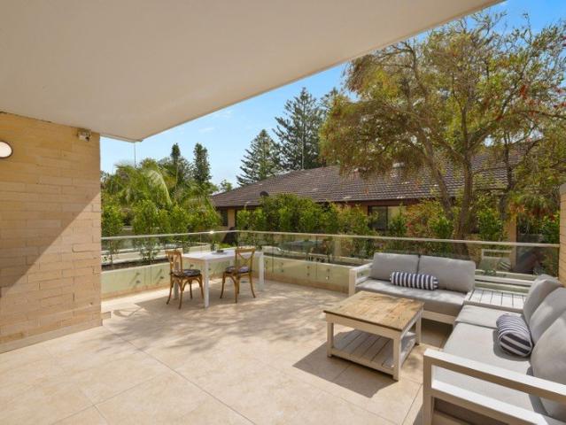 Sundrenched, Remodelled, and Just 200m from the Beach