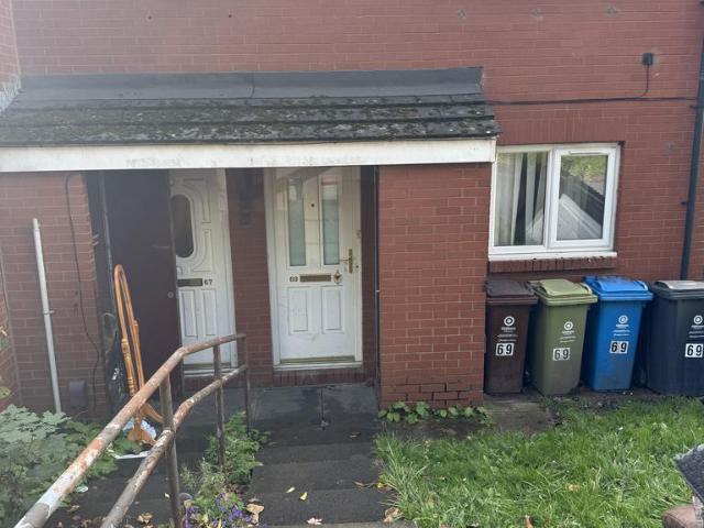 Sunfield Road, Oldham OL1 1 bed flat to rent £750 pcm £173 pw