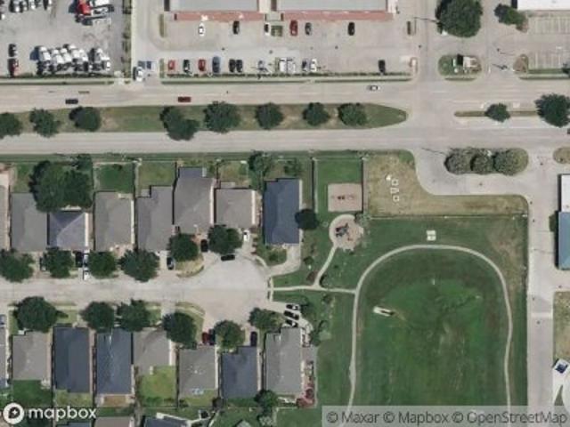 Sunflower Chase Dr