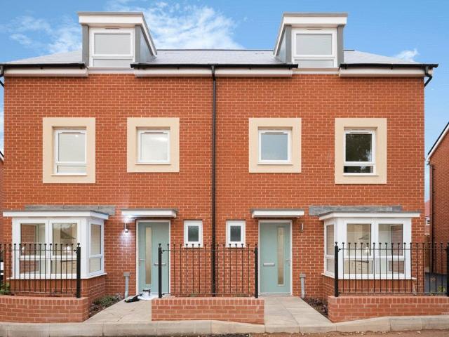 Sunflower Road, Lyde Green, Bristol BS16, 4 bed semi detached house to rent, £1,800 pcm | PrimeLocation