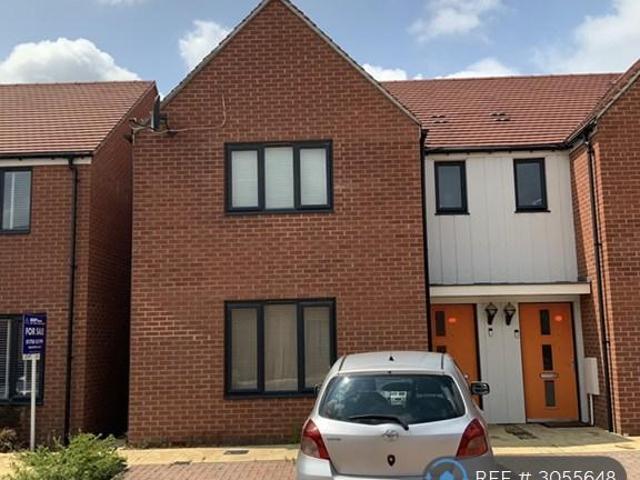 Sunliner Way, South Ockendon RM15 4 bed semi detached house to rent £2,700 pcm £623 pw