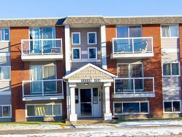 Sunlight Apartments 2 Bedroom Apartment for Rent at 11715 124 St Nw, Edmonton, AB T5M 0L1 Inglewood