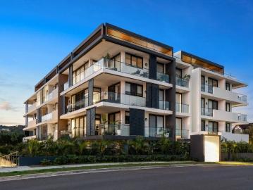 Sunlight, Sophistication & Seamless Design Sub Penthouse