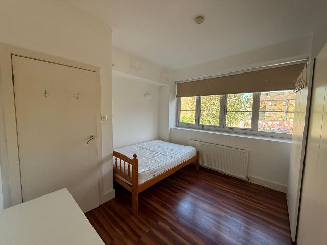 Sunlight Square, London E2, 2 bed flat to rent, £2,500 pcm | PrimeLocation