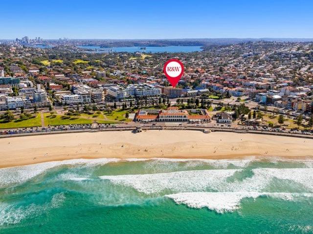 Sunlit Coastal Retreat Opposite Bondi Beach in One of Bondi's Most Iconic Buildings