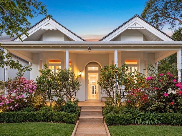 Sunlit Corner Home in the Heart of Bellevue Hill