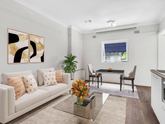 Sunlit Apartment with Parking and Resort Style Amenities