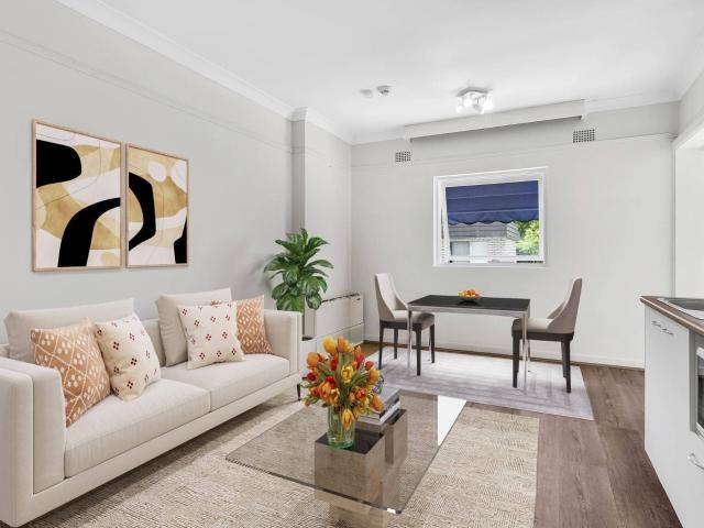 Sunlit Apartment with Parking and Resort Style Amenities