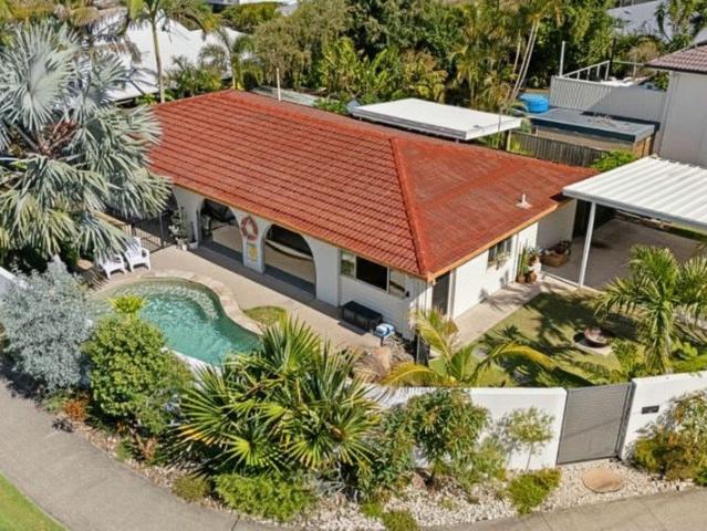 Sunlit Beachside Living with Private Pool & Tropical Garden Sanctuary