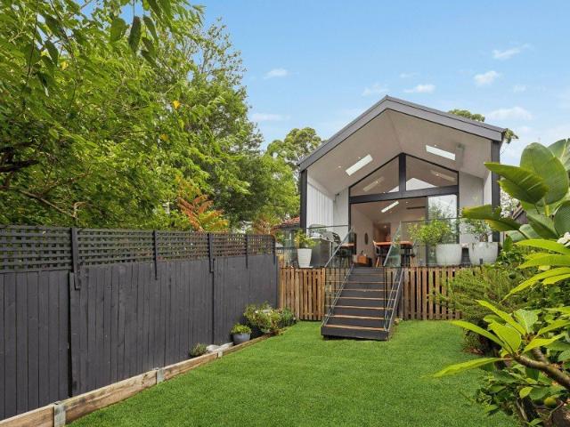 Sunlit Designer Living with Stunning North Facing Entertaining