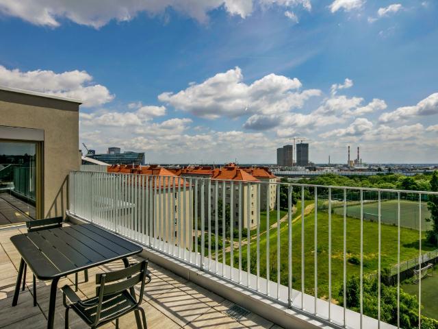 Sunlit Landstraße 1BR w/ Elevator & Playglound, Calm Area, Vienna Amsterdam Apartments for Rent