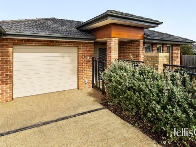 Sunlit Modern Living in Sought After Delgany Estate