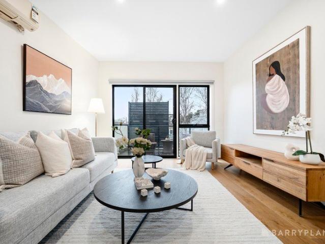 Sunlit North Facing Apartment in the Box Hill High Zone