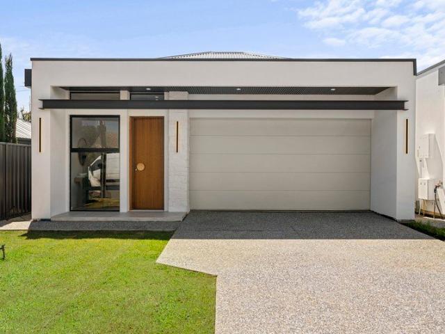 Sunlit Sophistication Meets High Spec Contemporary Comfort