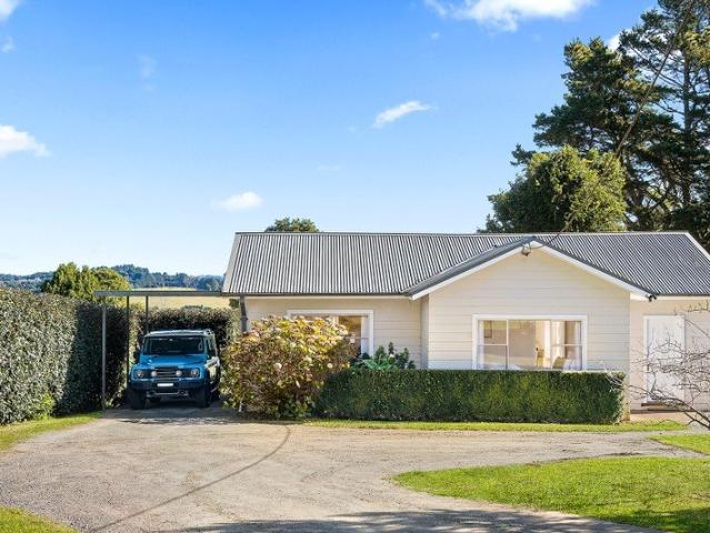Sunlit Simplicity, Country Views & Village Convenience