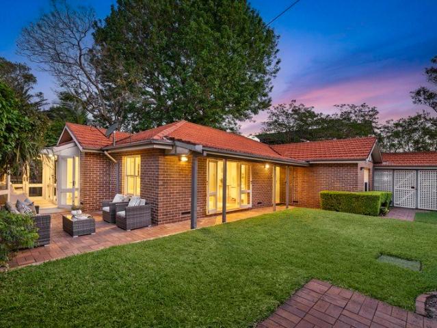 Sunlit, Single Level Living With A Private Walled Garden