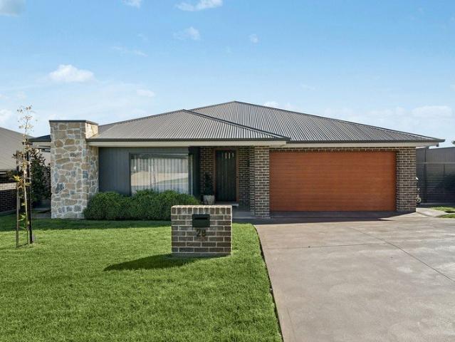 Sophisticated, Spacious & Filled with Natural Light