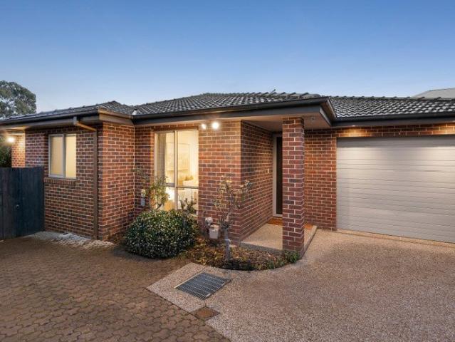 Sunlit, spacious and single level