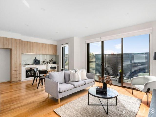 Sunlit Style, Quiet Comfort & Supreme Convenience