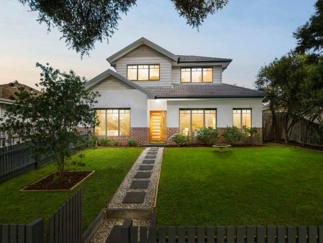 Sunlit Quality in Standout Location
