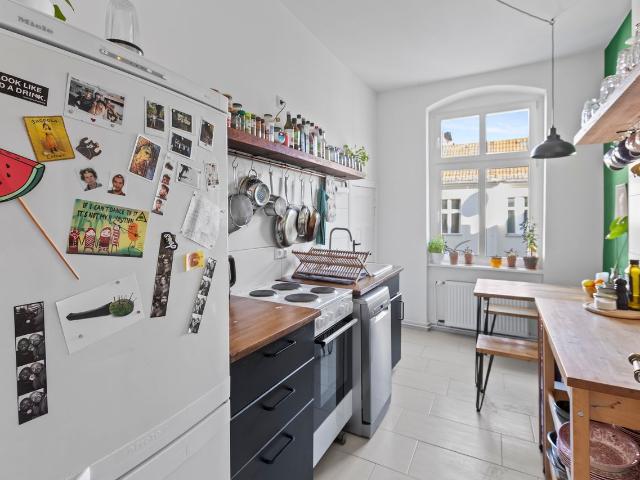 Sunlit top floor sanctuary in Kreuzkölln, Berlin Amsterdam Apartments for Rent