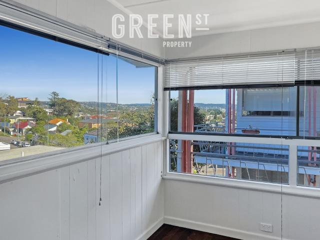 Sunlit Two Bedroom Residence Overlooking the City
