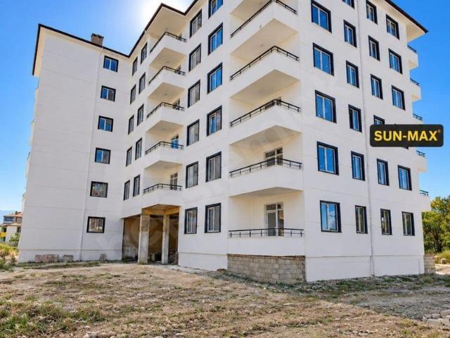 SUNMAX'TAN CUMHURİYET MAH'DE ARAKAT 2+0 DAİRE