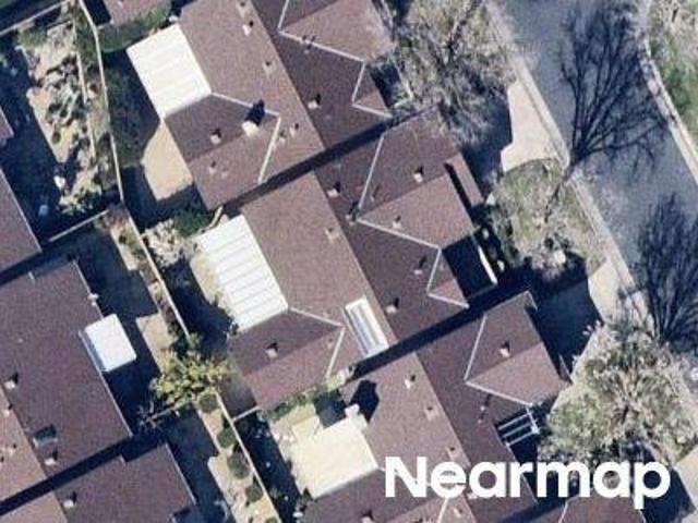 Sunmore Ln