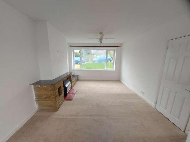 Sunningdale, Bradford, BD8