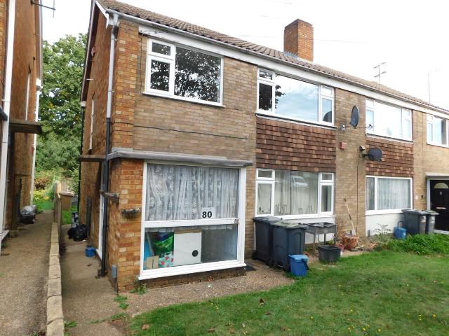 Sunningdale, Luton LU2, 2 bed maisonette to rent, £1,100 pcm | PrimeLocation