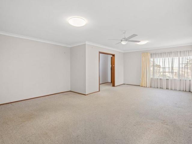 Sunny 4 Bedroom Family Home with Garage in Wyongah