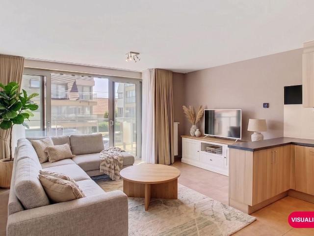 Sunny 2 bedroom apartment for rent in a quiet location!