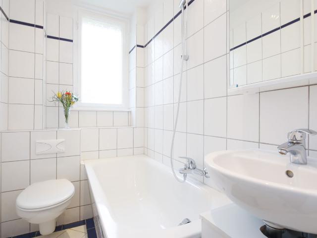 Sunny 2 room apartment with balcony with an amazing view to the market hall in Moabit Berlin, Berlin Amsterdam Apartments for Rent