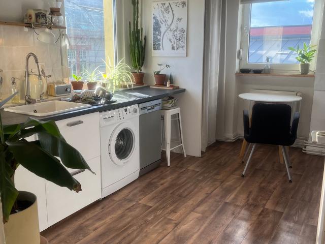 Sunny 2 room apartment with kitchen and balcony Furnished Centrally located Wiesbaden Schierstein, Wiesbaden Amsterdam Apartments for Rent