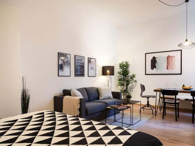 Sunny 2 room flat in the heart of Pankow