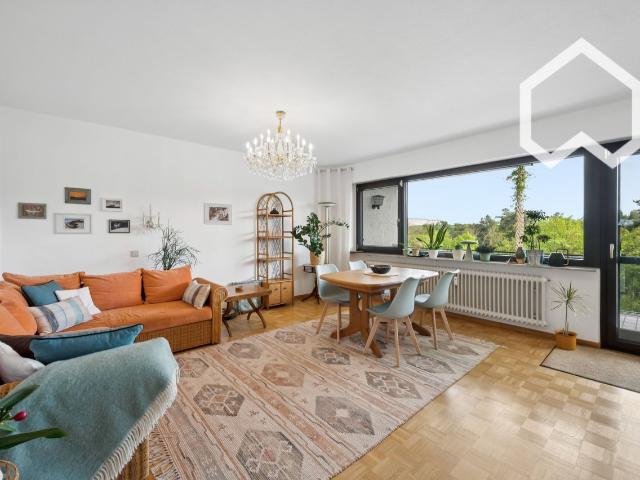 Sunny 2.5 room boutique style apartment surrounded by greenery, Stuttgart Amsterdam Apartments for Rent