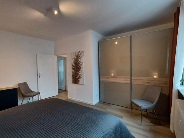 Sunny 2nd floor with balcony and bathtub, Berlin Amsterdam Apartments for Rent